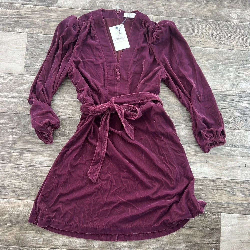 Untuckit Women's Size Xs‎ Belted Velvet Mickie Dress Button V Neck Burgundy